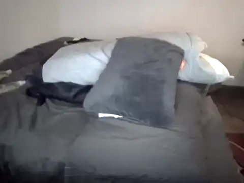 Snapshot of Iliketocooksquirt25 chatting on 03/21/25, 12:17 Iliketocooksquirt25 online show from 03/21/25, 12:17