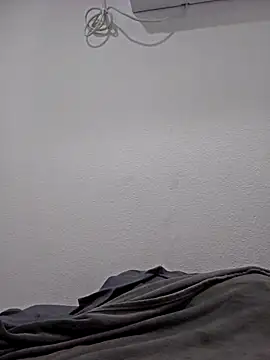 Snapshot of Iliketocooksquirt25 chatting on 09/18/25, 03:30 Iliketocooksquirt25 online show from 09/18/25, 03:30