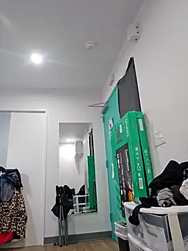 Snapshot of Iliketocooksquirt25 chatting on 09/28/25, 04:18 Iliketocooksquirt25 online show from 09/28/25, 04:18