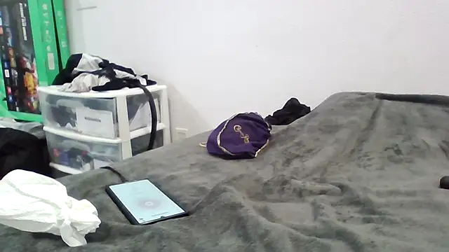 Snapshot of Iliketocooksquirt25 chatting on 10/04/25, 12:58 Iliketocooksquirt25 online show from 10/04/25, 12:58