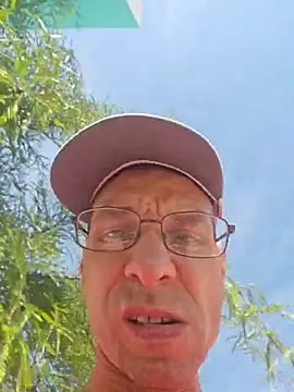 Iliketocooksquirt25 online show from 05/17/26, 11:23
