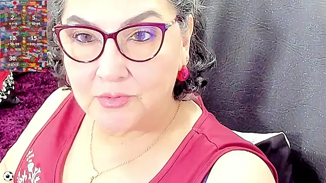 Snapshot of cataleya_mom chatting on 06/26/26, 01:43 cataleya mom online show from 06/26/26, 01:43