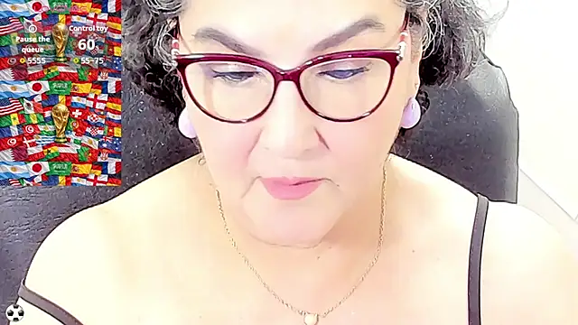 Snapshot of cataleya_mom chatting on 07/09/26, 02:26 cataleya mom online show from 07/09/26, 02:26