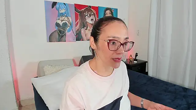 Snapshot of Jessica_Herrera_ chatting on 09/17/25, 09:38 Jessica Herrera online show from 09/17/25, 09:38