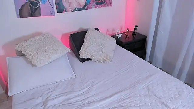 Snapshot of Jessica_Herrera_ chatting on 09/18/25, 10:34 Jessica Herrera online show from 09/18/25, 10:34