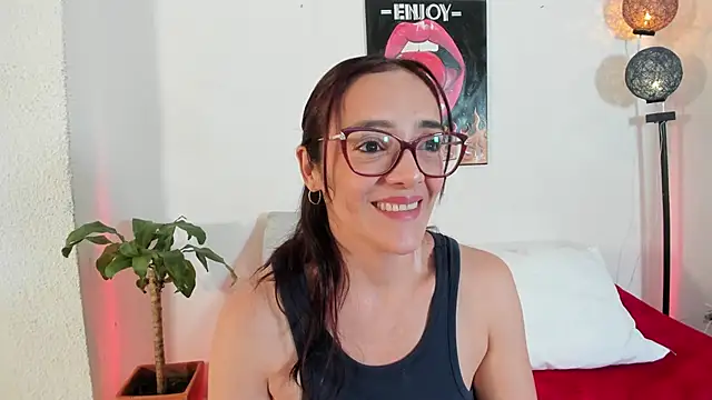 Snapshot of Jessica_Herrera_ chatting on 09/23/25, 09:07 Jessica Herrera online show from 09/23/25, 09:07