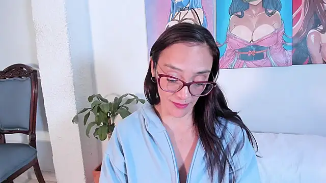 Snapshot of Jessica_Herrera_ chatting on 10/13/25, 08:53 Jessica Herrera online show from 10/13/25, 08:53