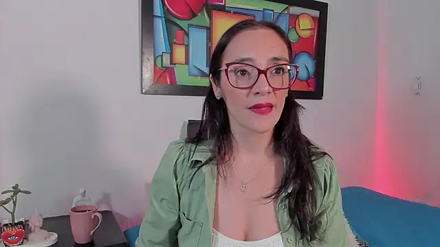 Snapshot of Jessica_Herrera_ chatting on 12/14/25, 04:34 Jessica Herrera online show from 12/14/25, 04:34