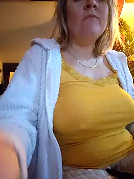 lady charlyne online show from 12/10/24, 07:58