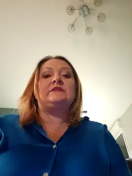 lady charlyne online show from 12/04/25, 07:55