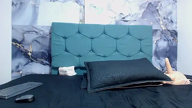 alexa pariss online show from 03/04/26, 07:09