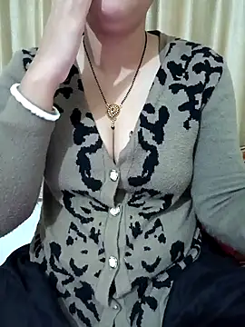 Priya Boudi online show from 01/11/25, 04:25