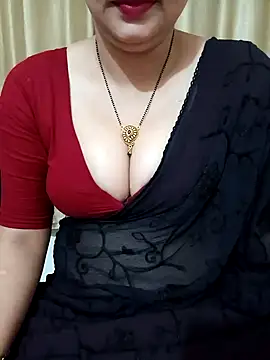 Priya Boudi online show from 01/16/25, 04:50