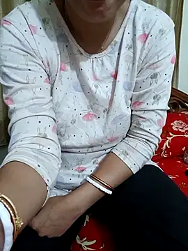 Priya Boudi online show from 01/24/25, 08:11