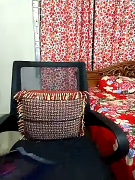 Priya Boudi online show from 10/14/25, 06:31