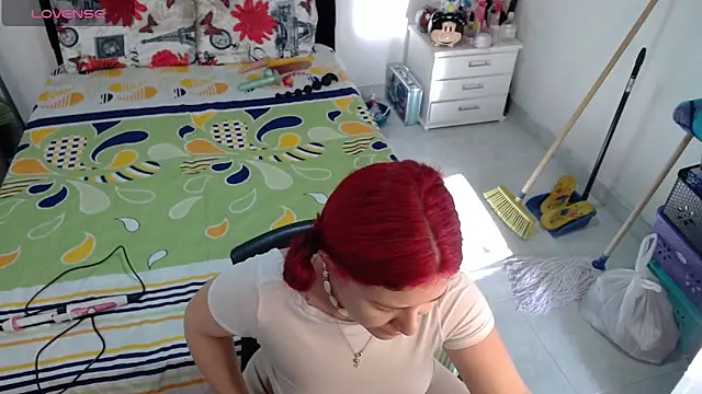 Snapshot of soniafuckboobs chatting on 04/22/26, 12:28 soniafuckboobs online show from 04/22/26, 12:28
