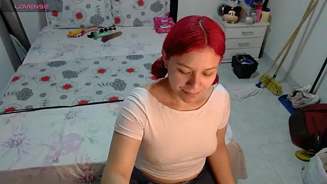 Snapshot of soniafuckboobs chatting on 04/29/26, 12:31 soniafuckboobs online show from 04/29/26, 12:31