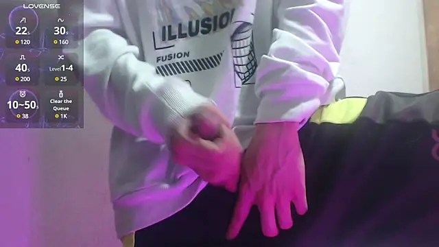 Snapshot of GrayHornyX chatting on 01/09/25, 05:34 GrayHornyX online show from 01/09/25, 05:34