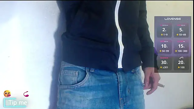 Snapshot of GrayHornyX chatting on 12/22/25, 06:43 GrayHornyX online show from 12/22/25, 06:43