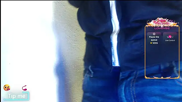 Snapshot of GrayHornyX chatting on 01/16/26, 02:26 GrayHornyX online show from 01/16/26, 02:26