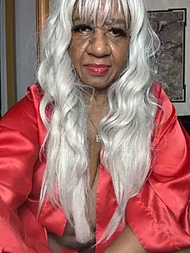 BreanaDivine online show from 12/19/25, 12:23