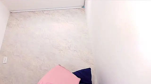 Snapshot of sofi_balvin chatting on 02/09/25, 07:19 sofi balvin online show from 02/09/25, 07:19