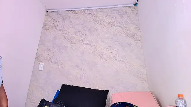 Snapshot of sofi_balvin chatting on 03/05/25, 07:17 sofi balvin online show from 03/05/25, 07:17