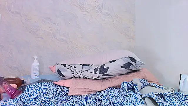 Snapshot of sofi_balvin chatting on 03/13/25, 01:32 sofi balvin online show from 03/13/25, 01:32