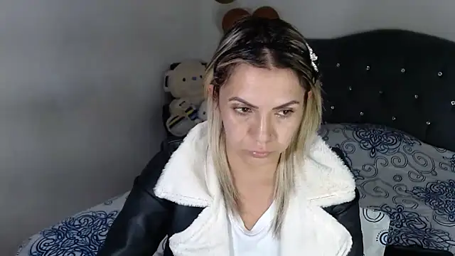 Chantal hott online show from 02/18/26, 10:06