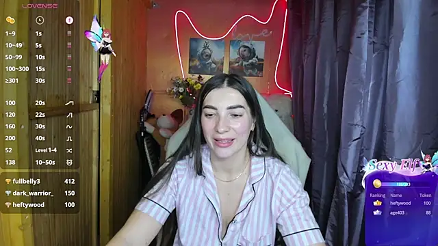 Snapshot of Fiery_Brunette_ chatting on 01/03/25, 02:08 Fiery Brunette  online show from 01/03/25, 02:08