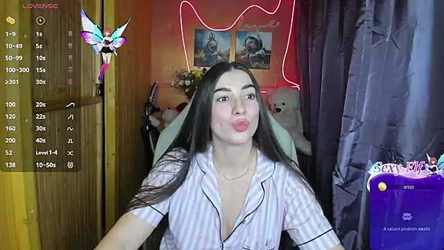 Snapshot of Fiery_Brunette_ chatting on 01/13/25, 06:27 Fiery Brunette  online show from 01/13/25, 06:27