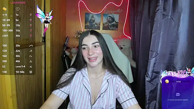 Snapshot of Fiery_Brunette_ chatting on 01/14/25, 12:45 Fiery Brunette  online show from 01/14/25, 12:45