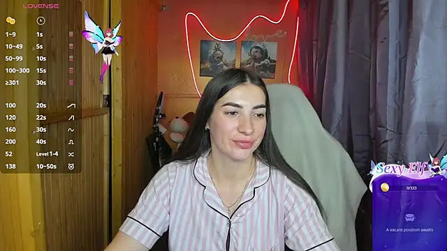 Snapshot of Fiery_Brunette_ chatting on 02/19/25, 05:38 Fiery Brunette  online show from 02/19/25, 05:38