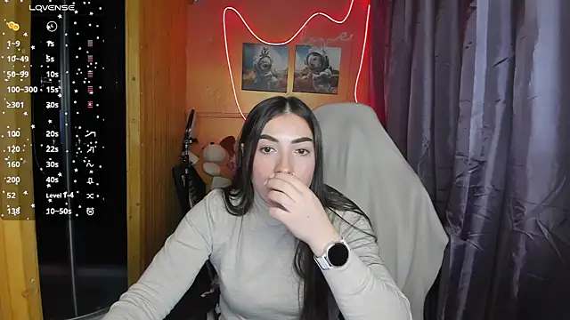 Snapshot of Fiery_Brunette_ chatting on 02/27/25, 11:52 Fiery Brunette  online show from 02/27/25, 11:52