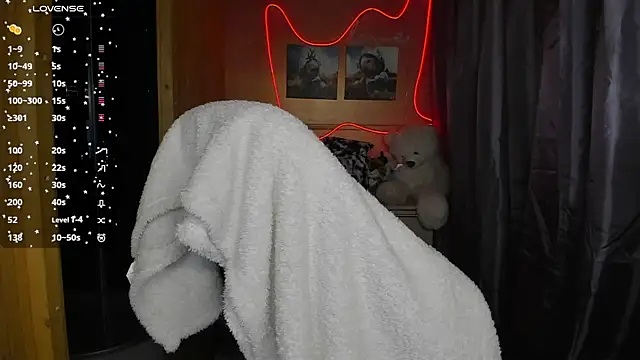 Snapshot of Fiery_Brunette_ chatting on 03/08/25, 03:02 Fiery Brunette  online show from 03/08/25, 03:02