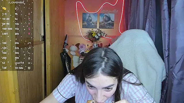 Snapshot of Fiery_Brunette_ chatting on 03/09/25, 05:00 Fiery Brunette  online show from 03/09/25, 05:00