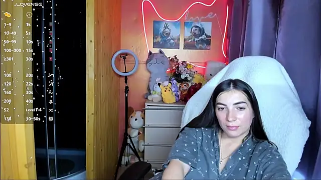 Snapshot of Fiery_Brunette_ chatting on 09/27/25, 09:36 Fiery Brunette  online show from 09/27/25, 09:36