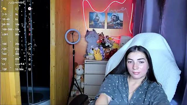 Snapshot of Fiery_Brunette_ chatting on 09/28/25, 07:58 Fiery Brunette  online show from 09/28/25, 07:58