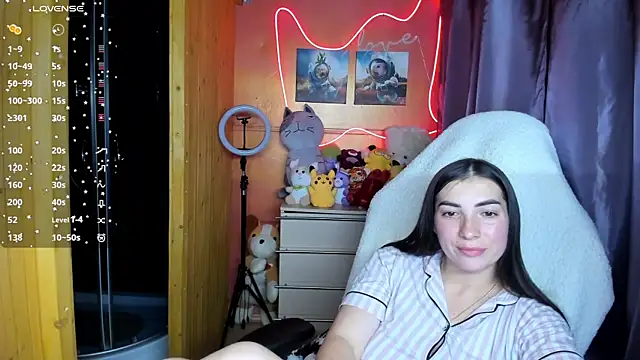 Snapshot of Fiery_Brunette_ chatting on 10/05/25, 03:38 Fiery Brunette  online show from 10/05/25, 03:38