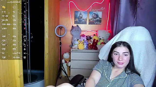 Fiery Brunette  online show from 11/05/25, 12:49