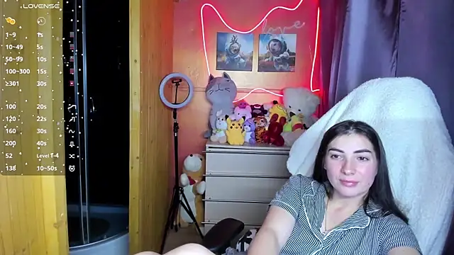 Fiery Brunette  online show from 11/06/25, 05:14