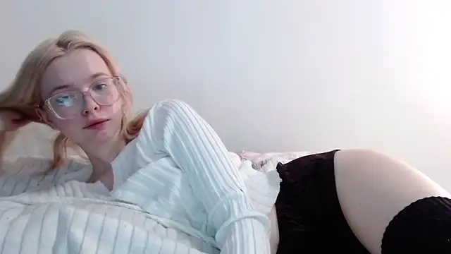 Snapshot of Sataobby chatting on 01/20/25, 09:22 Sataobby online show from 01/20/25, 09:22