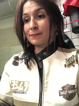 Paula382023 online show from 02/17/25, 06:26