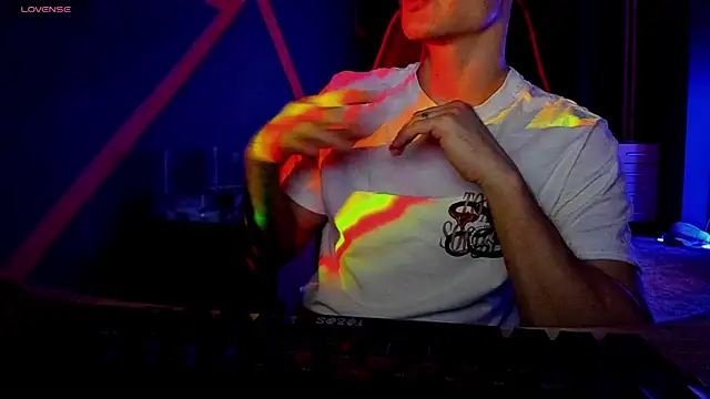 Snapshot of RODARRI chatting on 03/01/25, 05:38 RODARRI online show from 03/01/25, 05:38