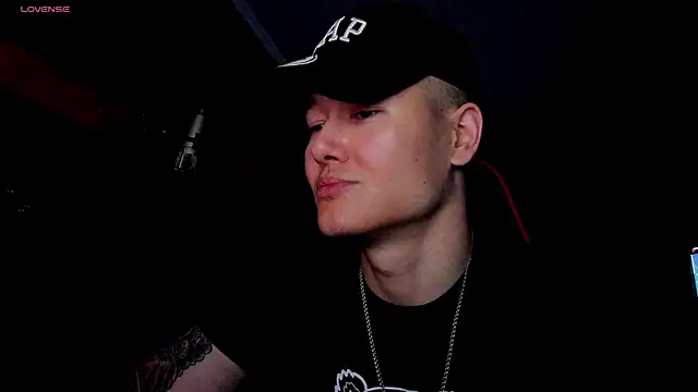 Snapshot of RODARRI chatting on 09/12/25, 10:54 RODARRI online show from 09/12/25, 10:54