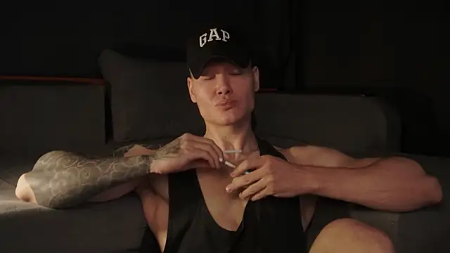 Snapshot of RODARRI chatting on 12/18/25, 06:14 RODARRI online show from 12/18/25, 06:14