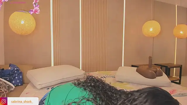 sabrina shark  online show from 09/16/25, 02:01