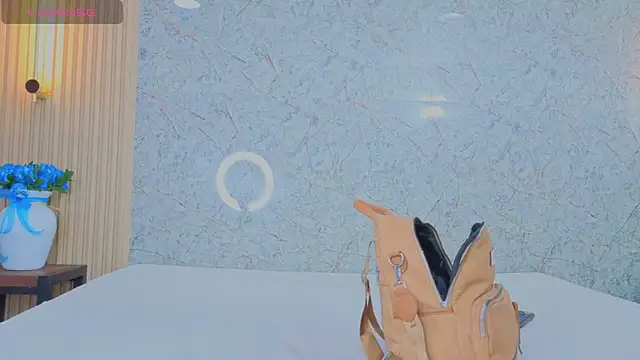 sabrina shark  online show from 12/18/25, 01:44