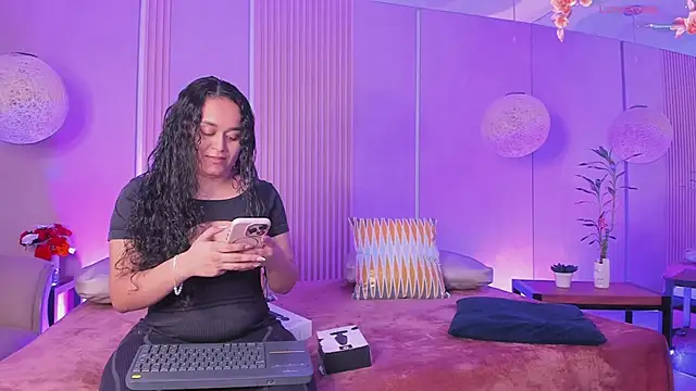 sabrina shark  online show from 03/06/26, 02:52