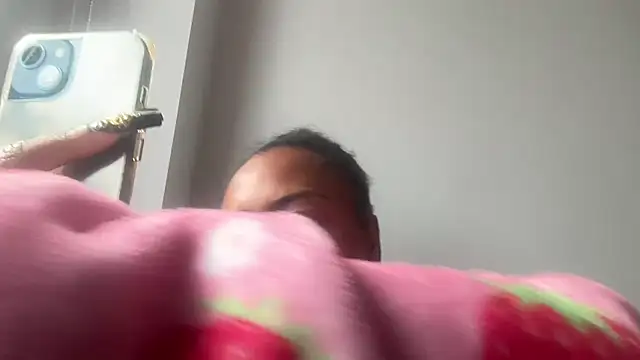 Snapshot of ChocolateCakeQueen chatting on 11/06/25, 12:39 ChocolateCakeQueen online show from 11/06/25, 12:39